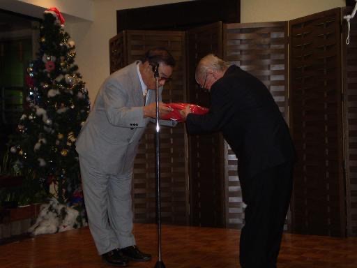 The OGKK year-end party of '09 沖縄剛柔流空手道協会忘年会 その1 — 写真 5