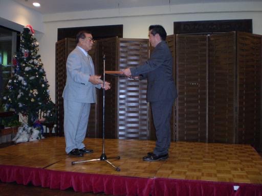 The OGKK year-end party of '09 沖縄剛柔流空手道協会忘年会 その2 — 写真 4