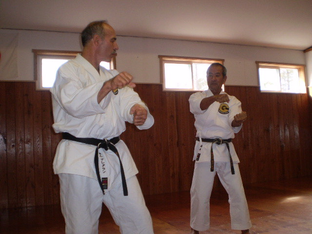 ポールさんの空手道場 Visit to Paul san's dojo in Bracebridge — 写真 6
