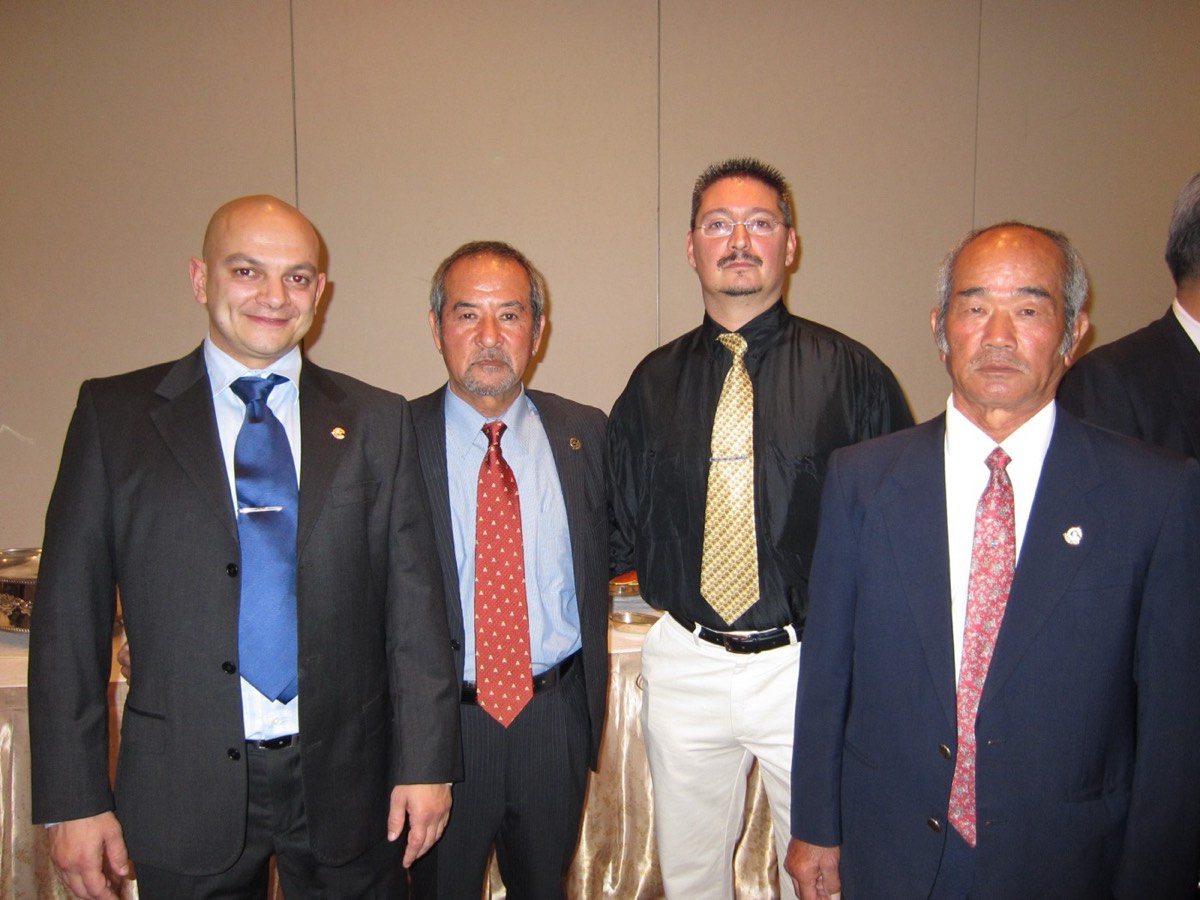 平成22年度剛柔流協会忘年会 — 写真 1
