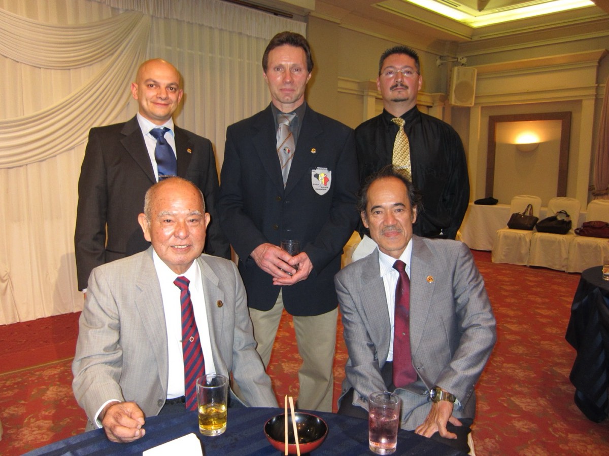 平成22年度剛柔流協会忘年会 — 写真 4