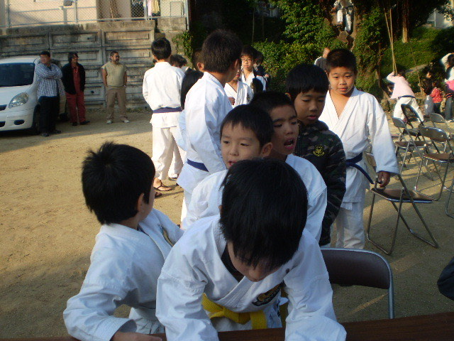 H22年度 青年部主催 少年空手演武交流大会 — 写真 8