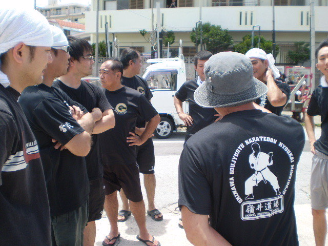 嶺井道場ハーリー2011 — 写真 1