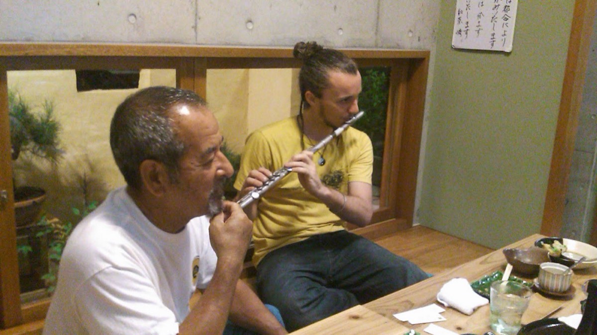 小波本正さんとフランス人ミュージッシャンのセッション — 写真 1