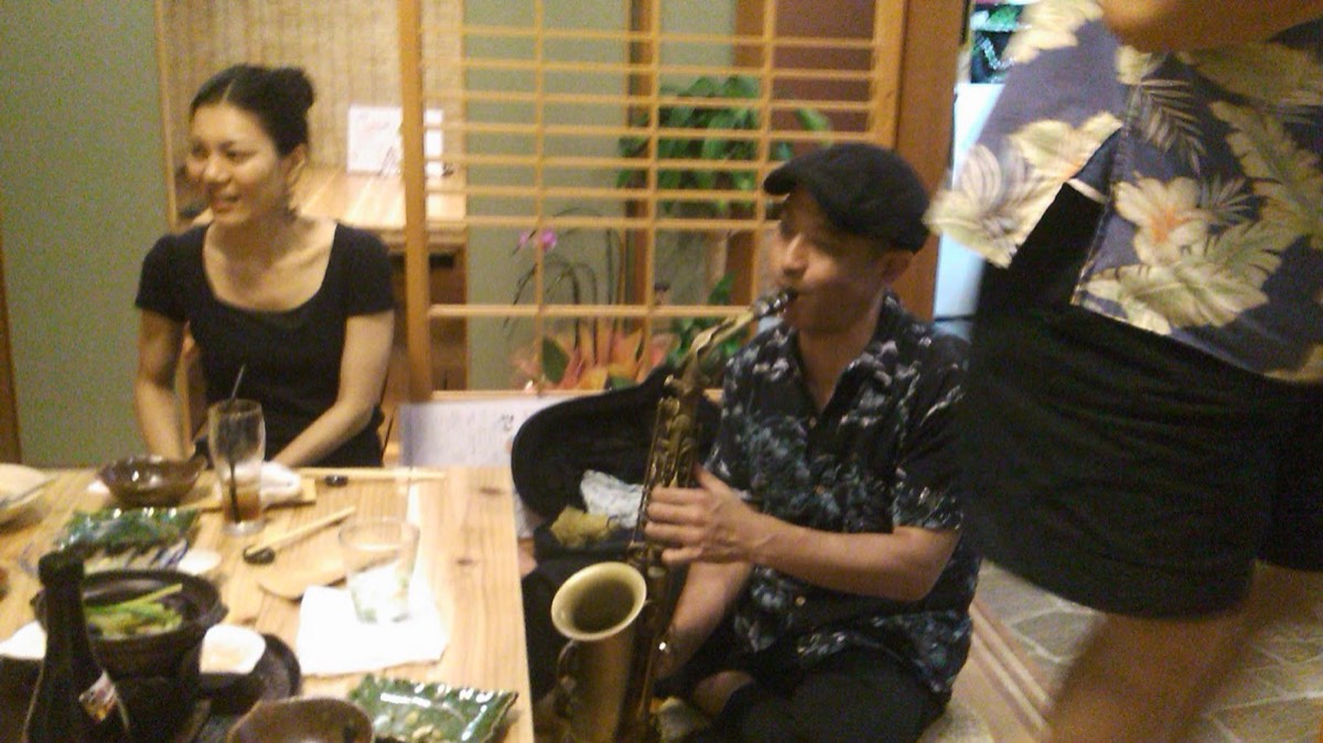 小波本正さんとフランス人ミュージッシャンのセッション — 写真 2
