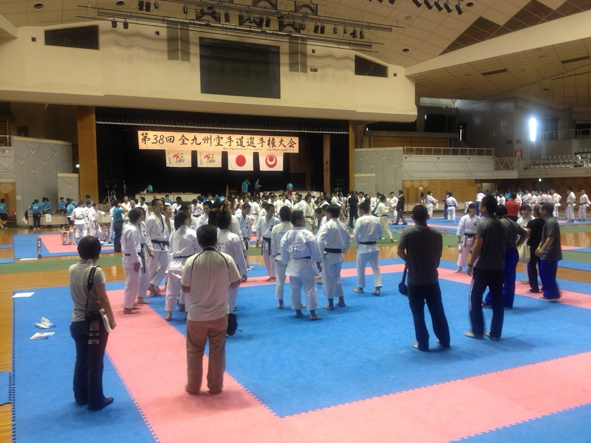 第38回全九州空手道選手権補助員してきました。The 38th All Kyushu Karatedo Championship in Okinawa — 写真 3