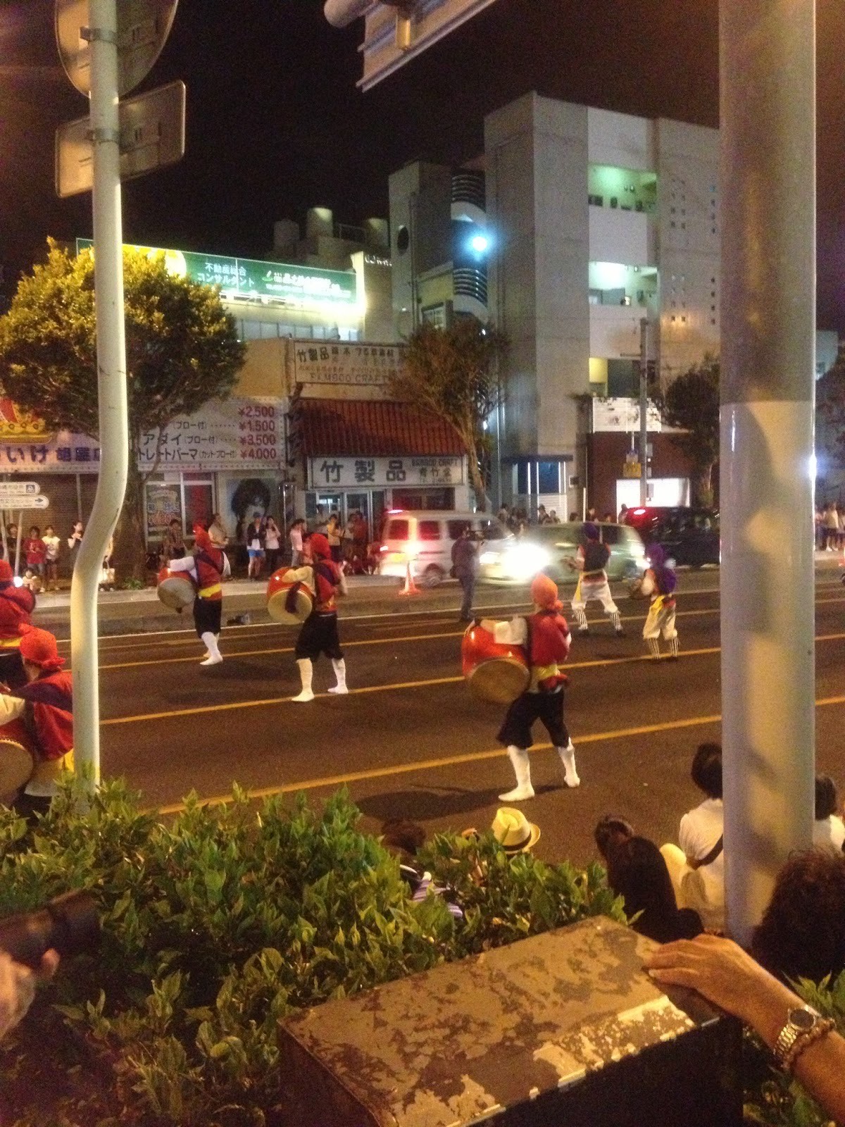 遅い投稿ですが、全島エイサーまつり道ジュネーを8月30日(金)に… — 写真 4