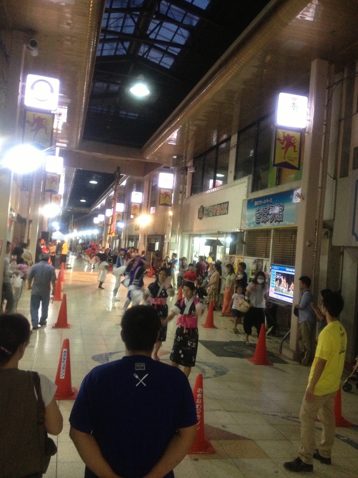 遅い投稿ですが、全島エイサーまつり道ジュネーを8月30日(金)に… — 写真 1